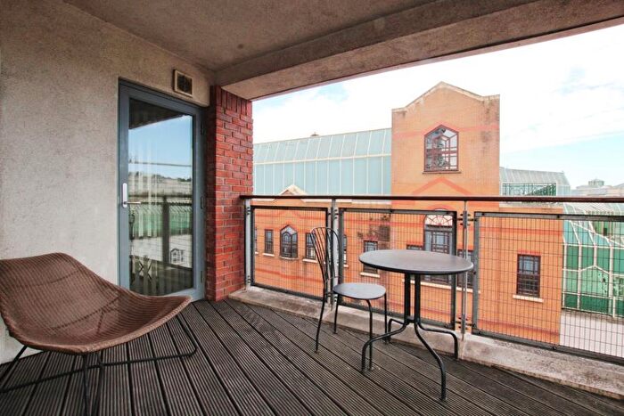 2 Bedroom Apartment To Rent In Horizon - City Centre, BS1