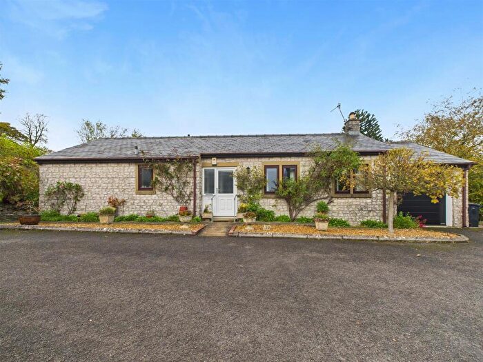 2 Bedroom Detached Bungalow For Sale In Sherwood Copse, Tideswell, Buxton, SK17