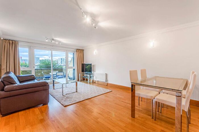2 Bedroom Flat To Rent In Capital Wharf, Wapping, London, E1W