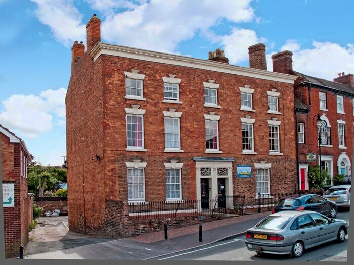 2 Bedroom Flat To Rent In High Street, Broseley, TF12