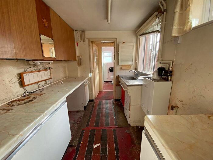 2 Bedroom End Of Terrace House For Sale In Dukes Way, Malvern, WR14