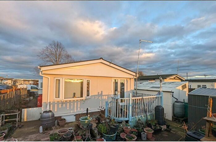 2 Bedroom Park Home For Sale In Enfield Court, Eye, Peterborough, PE6