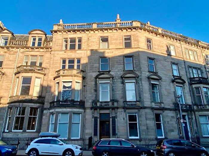 2 Bedroom Flat To Rent In Eglinton Crescent, Edinburgh, EH12