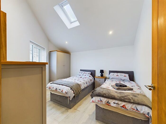 2 Bedroom Bungalow For Sale In Kimberley Park Road, Falmouth, TR11