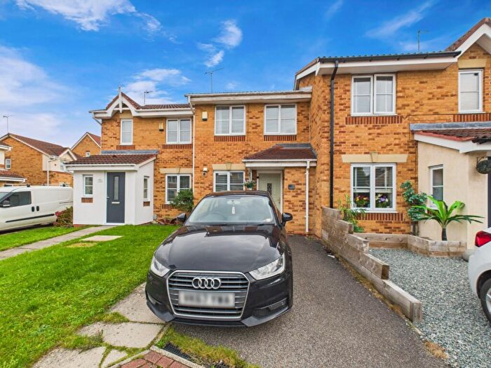 2 Bedroom Terraced House For Sale In Farthing Drive, Kingswood, Hull, HU7