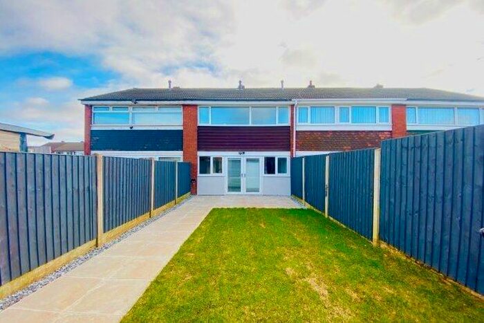 3 Bedroom Property To Rent In Thistledown Avenue, Burntwood, WS7