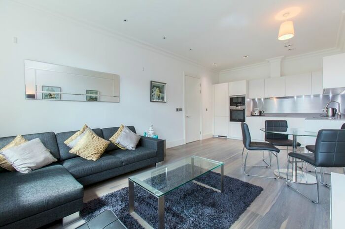 1 Bedroom Flat To Rent In Sterling Mansions, Leman Street, Goodman's Fields, Aldgate, E1