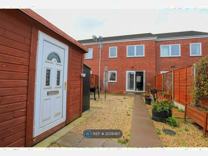 3 Bedroom Terraced House To Rent In Colley Gate, Halesowen, B63
