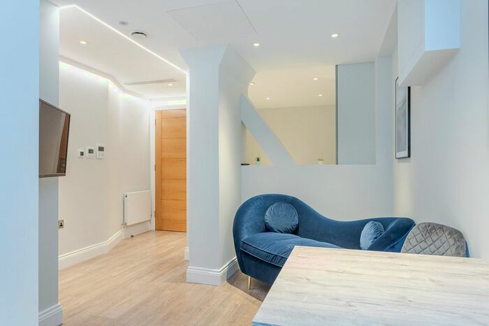 Studio To Rent In Saffron Hill, Holborn, London, EC1N