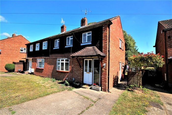 3 Bedroom Property To Rent In Broomfield, Guildford, GU2