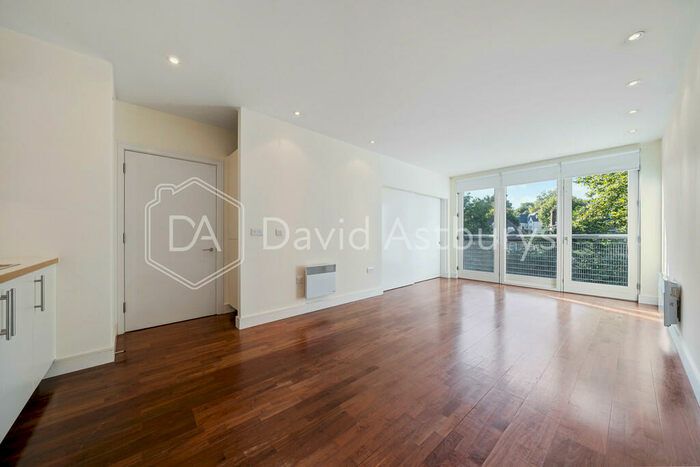 2 Bedroom Apartment To Rent In Crouch End Hill, Crouch End, London, N8