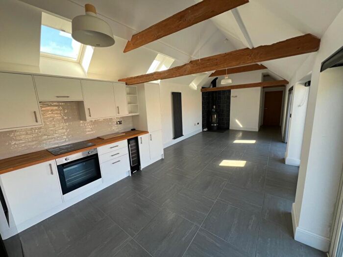 2 Bedroom Barn Conversion To Rent In Welby Warren, Welby, NG32