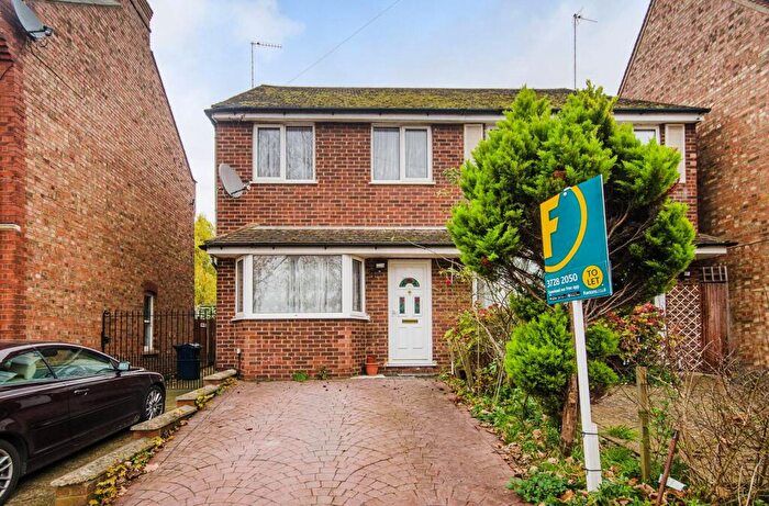 5 Bedroom House To Rent In South Hill Avenue, Harrow, HA2