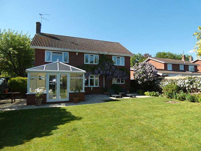 4 Bedroom Detached House For Sale In Woodbank, Deeping St. Nicholas, Spalding, PE11