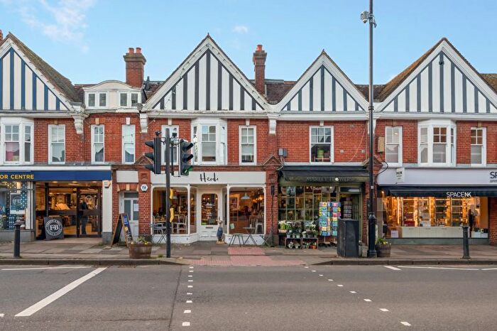 1 Bedroom Flat To Rent In West Street, Haslemere, GU27