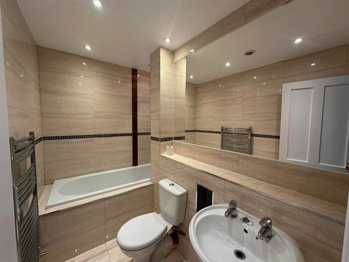 3 Bedroom Terraced House To Rent In Rockmount Terrace, Bideford, EX39