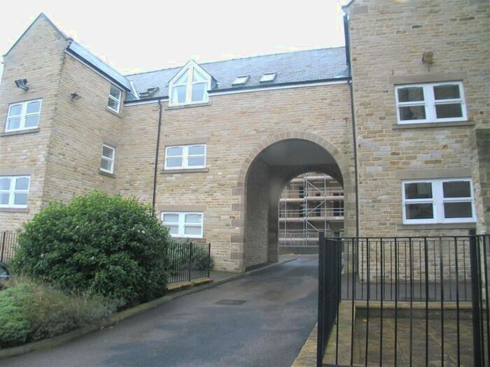 1 Bedroom Flat To Rent In Clare Court, Prescott Street, Halifax HX1