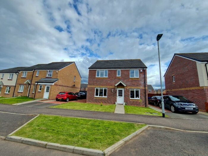 4 Bedroom Detached House To Rent In Bond Court, Pollokshaws, Glasgow, G43