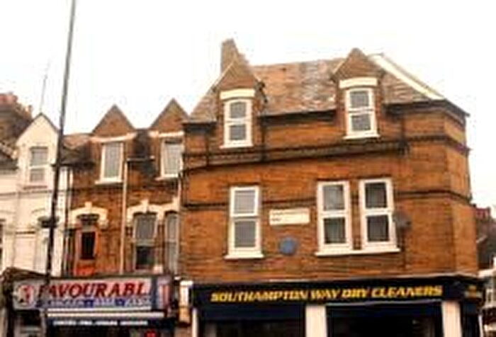 Studio To Rent In Southampton Way, Camberwell, SE5