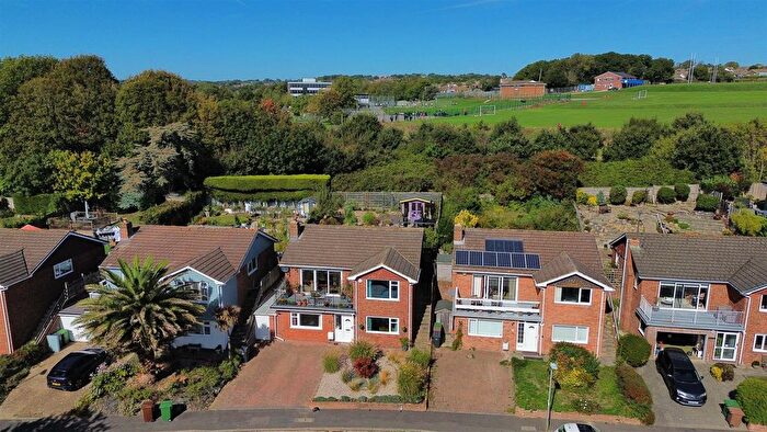 3 Bedroom Detached House For Sale In Park Avenue, Hastings, TN34