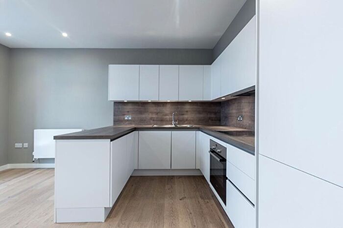 1 Bedroom Flat To Rent In McMillan House - Cheam Common Road, KT4