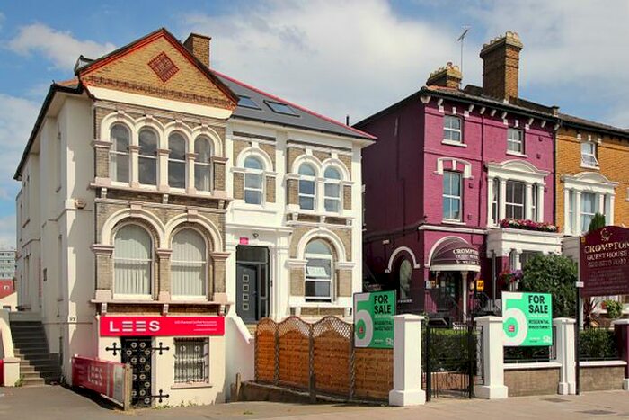 Studio To Rent In Lampton Road, Hounslow, TW3