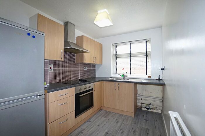 1 Bedroom Flat To Rent In Lindens, Skelmersdale, WN8
