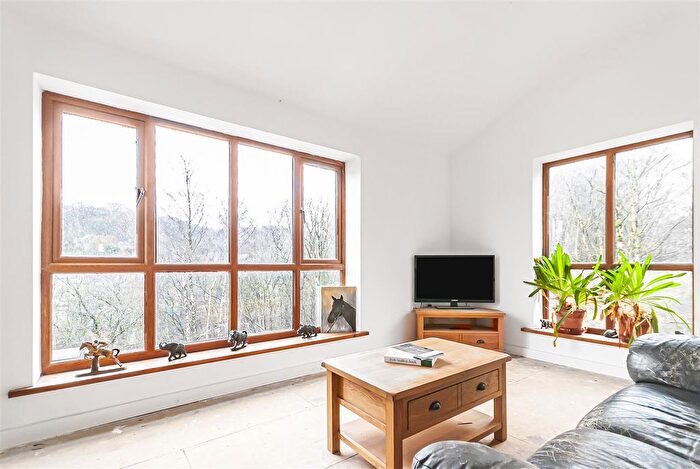 3 Bedroom Property For Sale In Hill End Lane, Rossendale, BB4