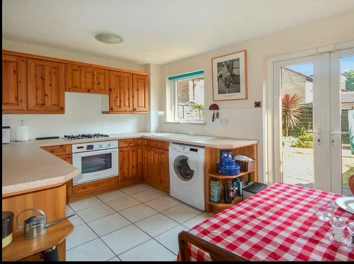 2 Bedroom Terraced House To Rent In Strathnairn St, London, SE1