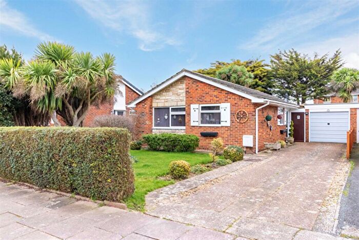3 Bedroom Detached Bungalow For Sale In The Greenway, Goring-By-Sea, Worthing, BN12