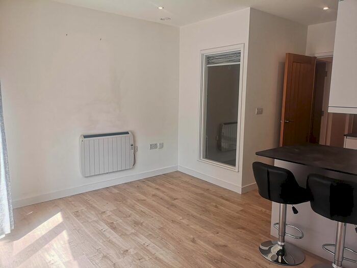 1 Bedroom Flat To Rent In Upper Banister Street, Southampton, SO15