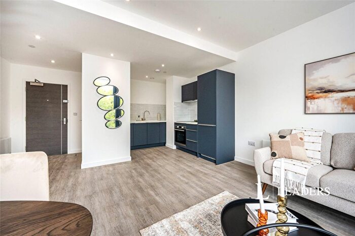 1 Bedroom Flat To Rent In Silbury Boulevard, Milton Keynes, Buckinghamshire, MK9