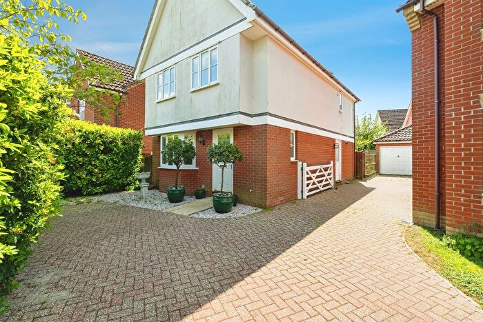 4 Bedroom Detached House For Sale In Blackthorn Close, Diss, IP22