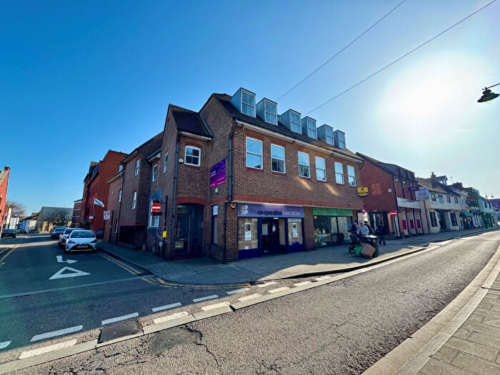 1 Bedroom Flat To Rent In Moulsham Street, Chelmsford, Essex, CM2