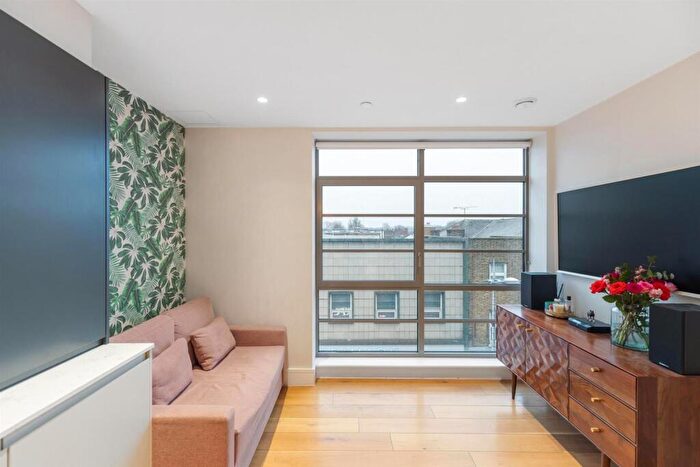 1 Bedroom Flat For Sale In Highshore Road, London, SE15