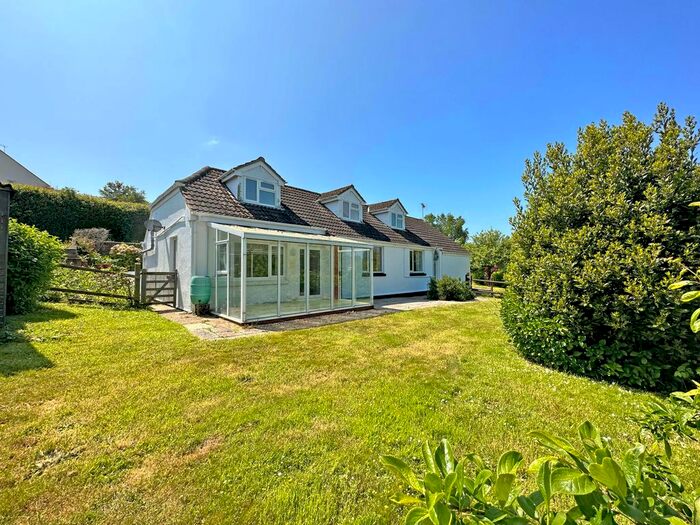 5 Bedroom Detached Bungalow For Sale In Pitt Hill, Kenton, Exeter, EX6