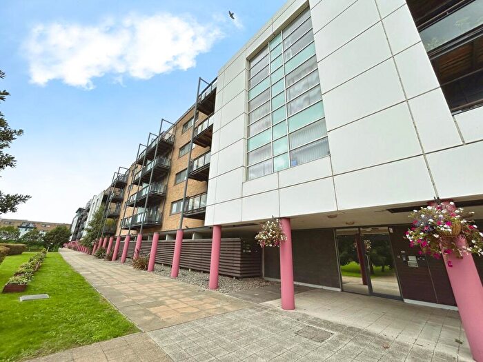 2 Bedroom Flat For Sale In Jones Point House, Ferry Court, Cardiff, Caerdydd, CF11