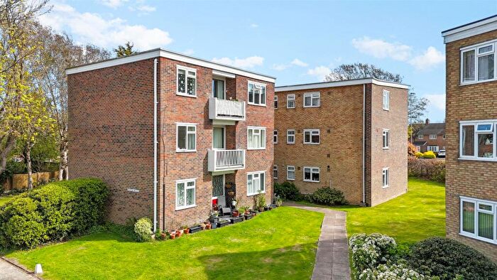 2 Bedroom Flat For Sale In Jupps Lane, Goring-By-Sea, Worthing, BN12