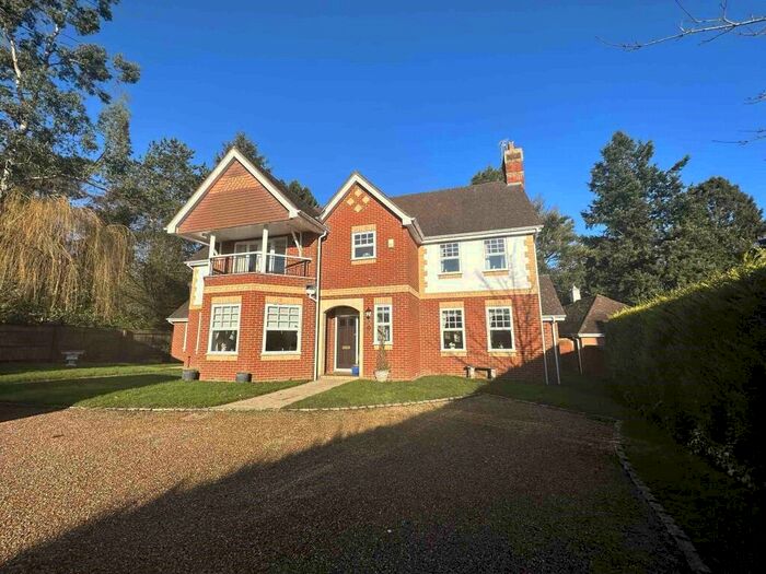 5 Bedroom Detached House To Rent In Greenhurst Drive, Barnt Green, Birmingham, Worcestershire, B45