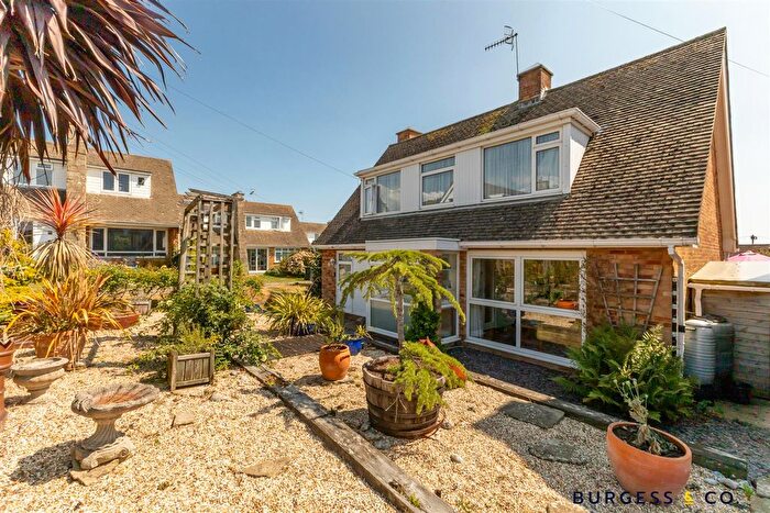 3 Bedroom Detached House For Sale In Hawkhurst Way, Bexhill-On-Sea, TN39