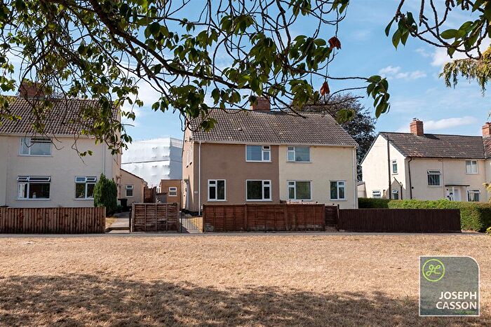 3 Bedroom Semi Detached House For Sale In Dunkery Road, Bridgwater, TA6
