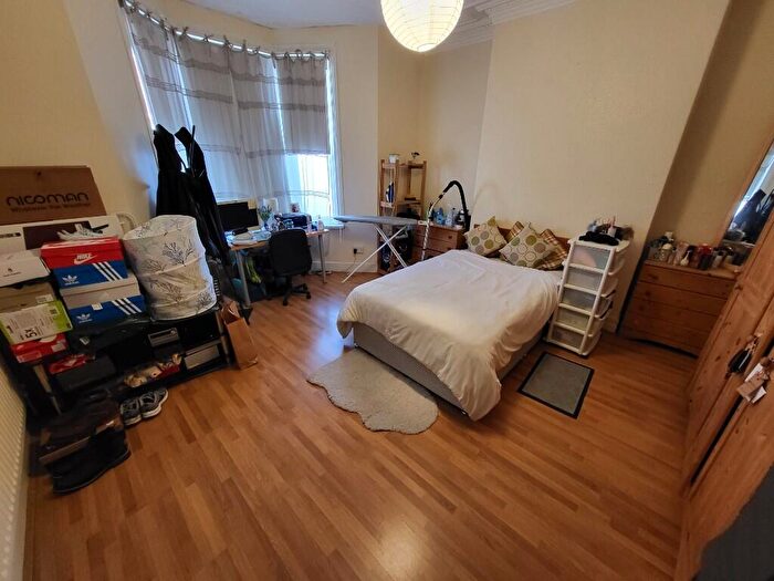 2 Bedroom Flat To Rent In Forsyth Road, Newcastle Upon Tyne, NE2