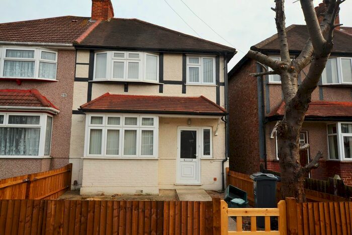 4 Bedroom Semi-Detached House To Rent In Taunton Avenue, Hounslow, TW3