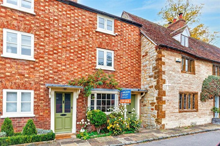 2 Bedroom Terraced House For Sale In Southam Street, Kineton, CV35