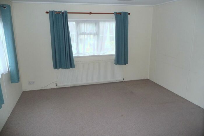 1 Bedroom Detached House To Rent In St. James Park, Baddesley Road, North Baddesley, Southampton SO52