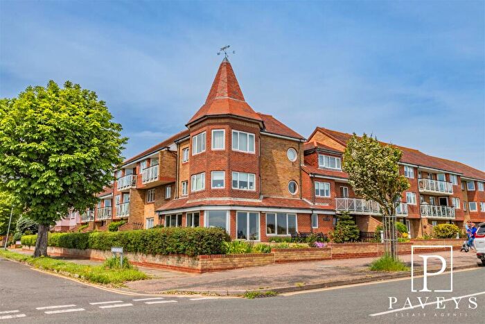 1 Bedroom Flat For Sale In The Esplanade, Frinton-On-Sea, CO13