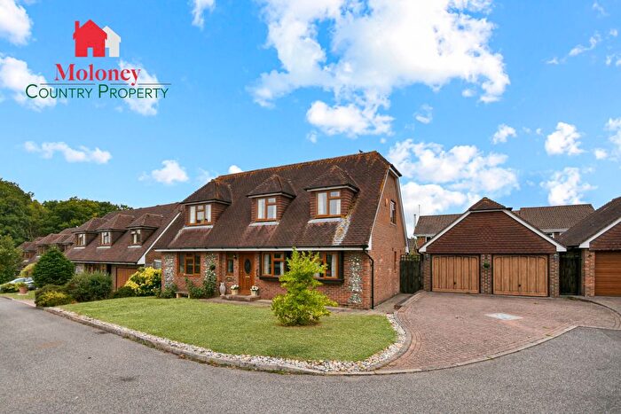 3 Bedroom Detached House For Sale In Staplecross, East Sussex, TN32