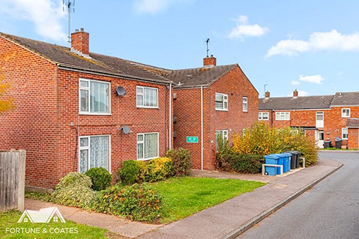 1 Bedroom Flat For Sale In Woodcroft, Harlow, CM18