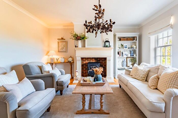 4 Bedroom Detached House For Sale In Meadow View House, Ravensden, Bedford, MK44
