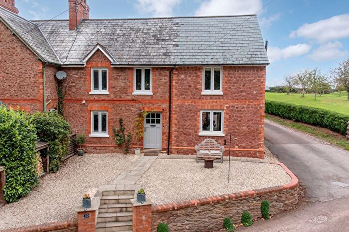 5 Bedroom End Terrace House For Sale In Thurloxton, Taunton, TA2